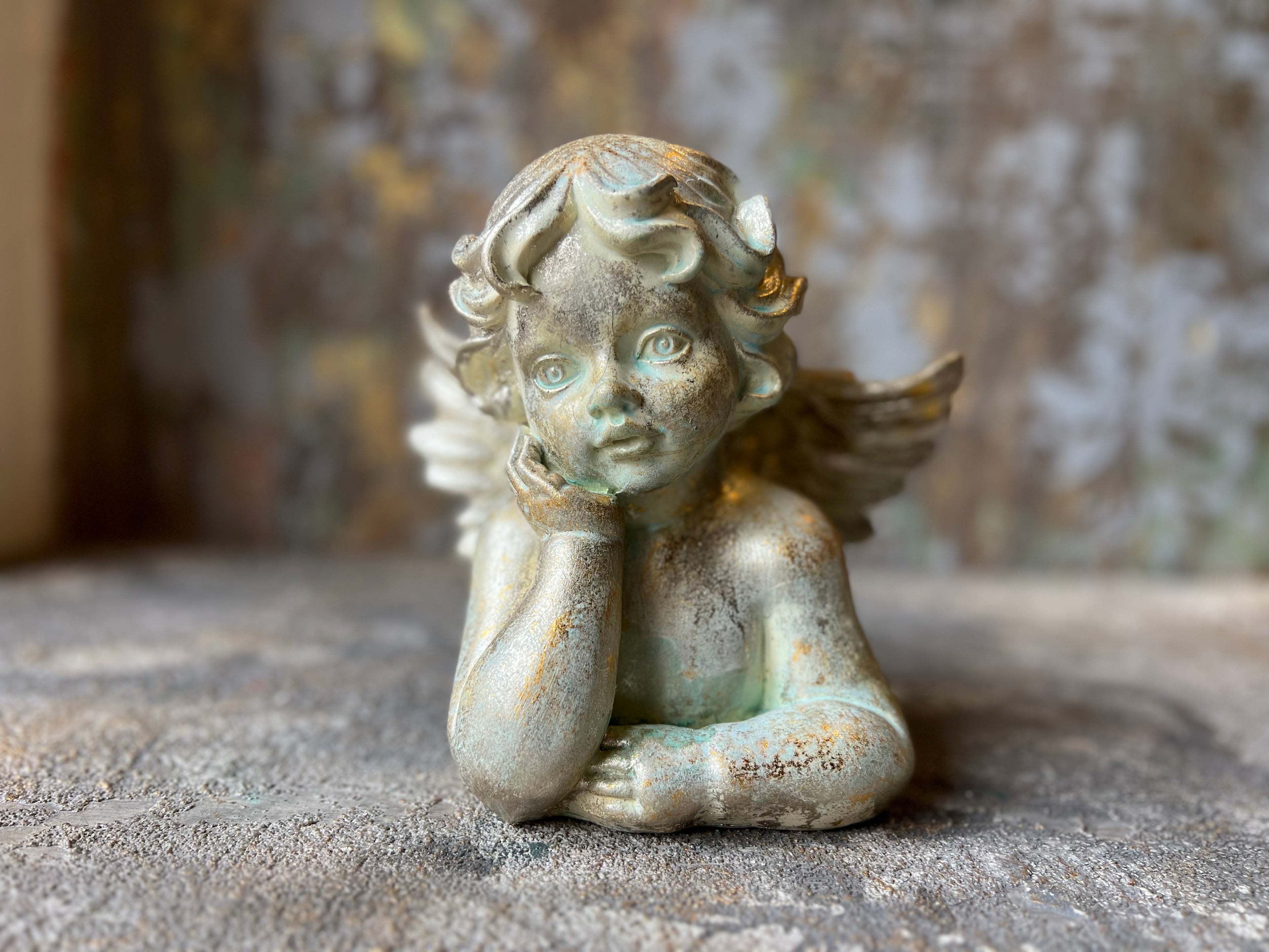 Vintage Angel Figurine: Antique-Style Cherub Sculpture